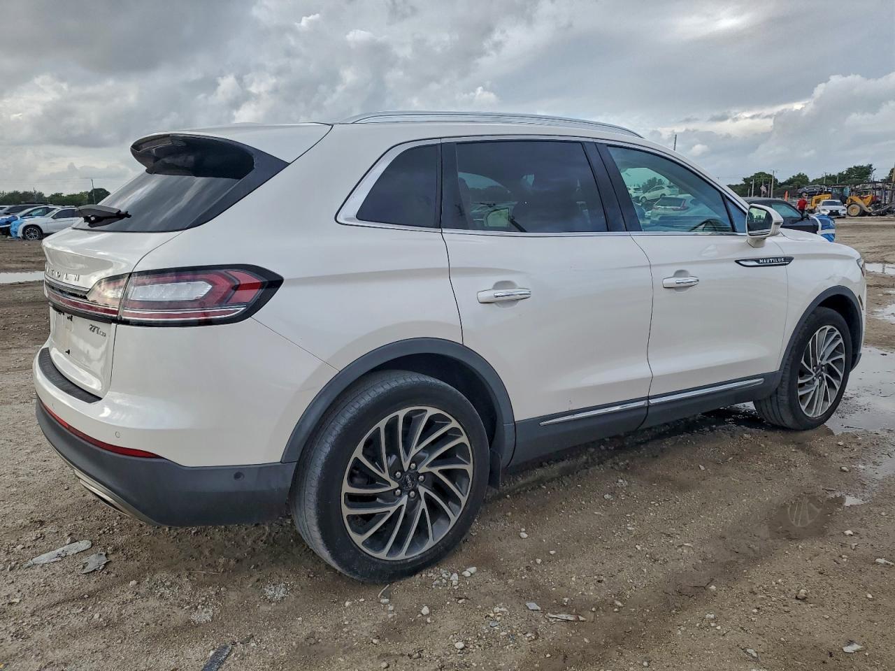 2019 Lincoln Nautilus Reserve - Фото 3