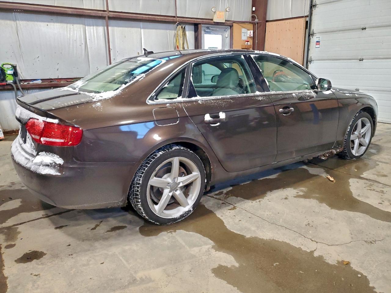 2011 Audi A4 Premium Plus - Фото 3