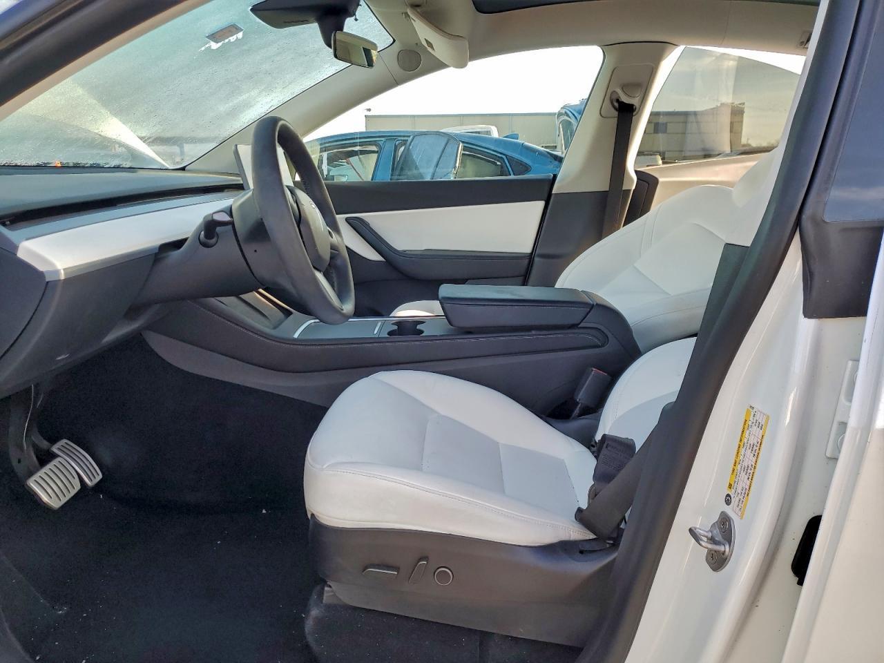 2022 Tesla Model Y - Фото 7