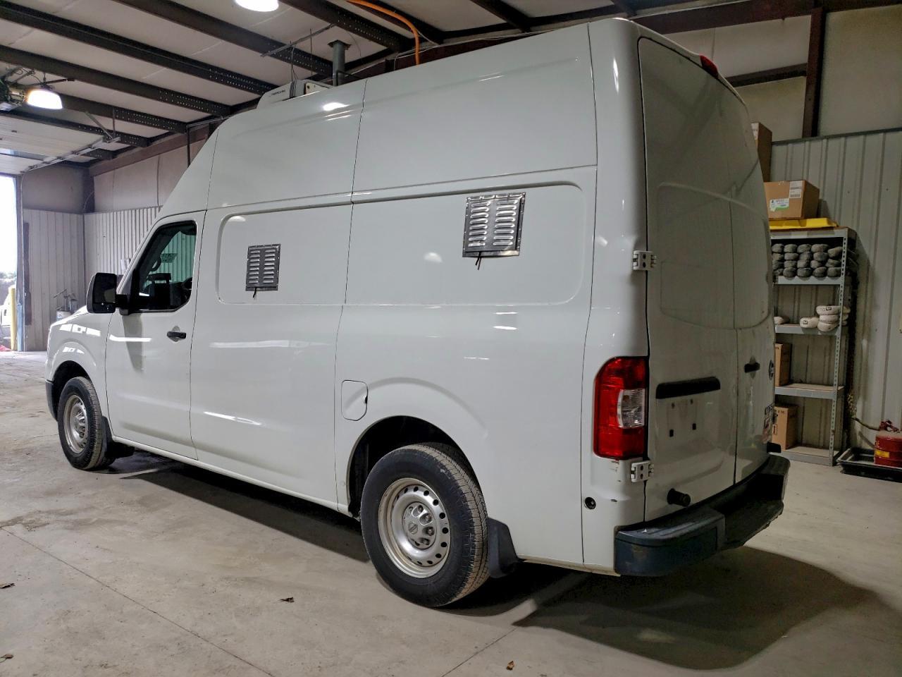 2016 Nissan Nv 2500 - Refrigerated Delivery Van - Фото 2