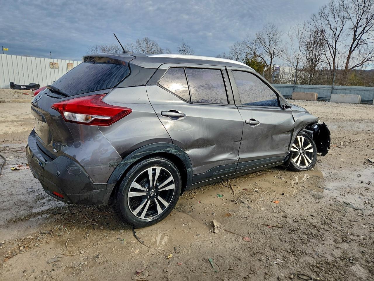 2020 Nissan Kicks Sv - Фото 3