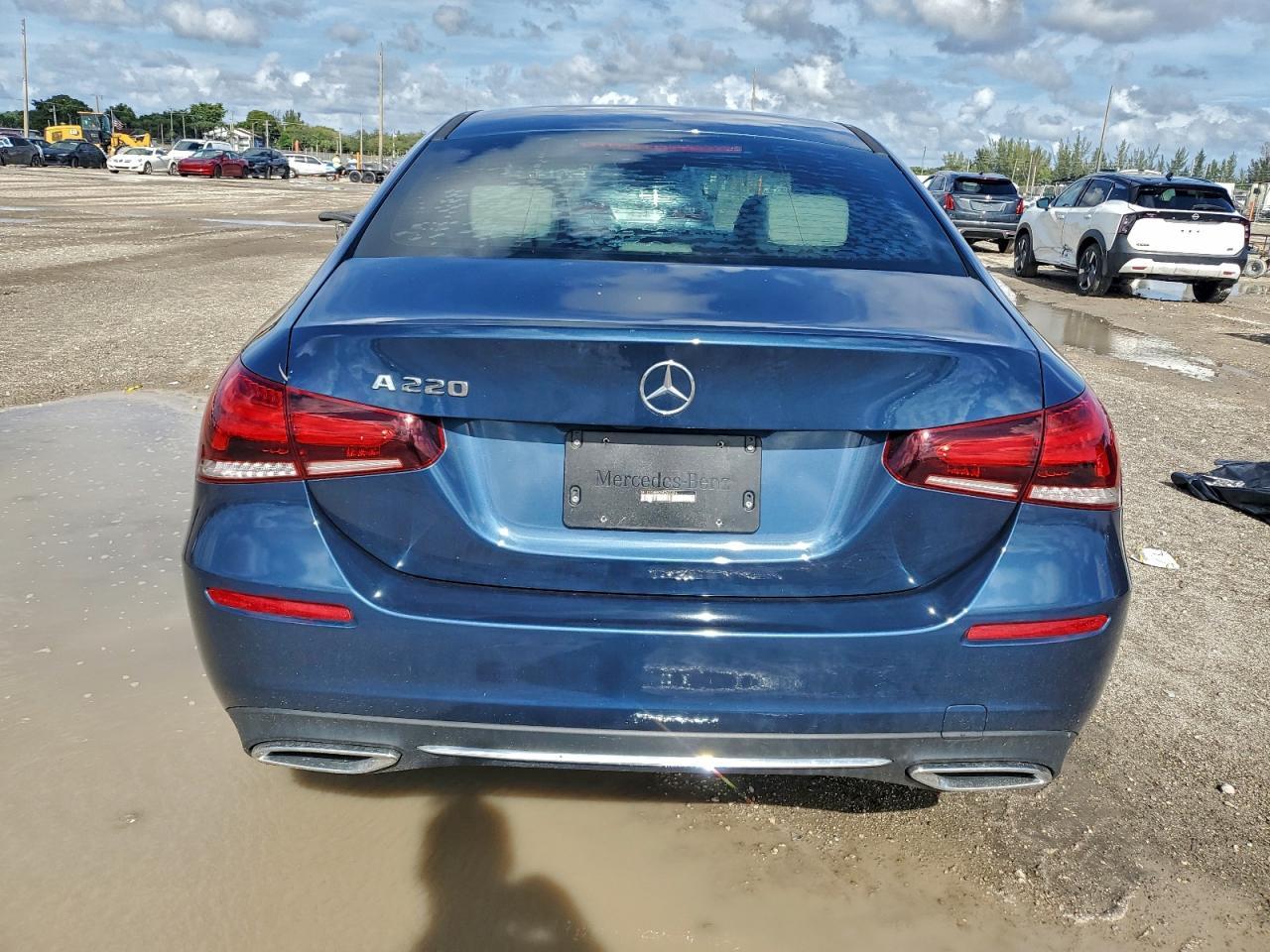 2021 Mercedes-Benz A 220 - Фото 6