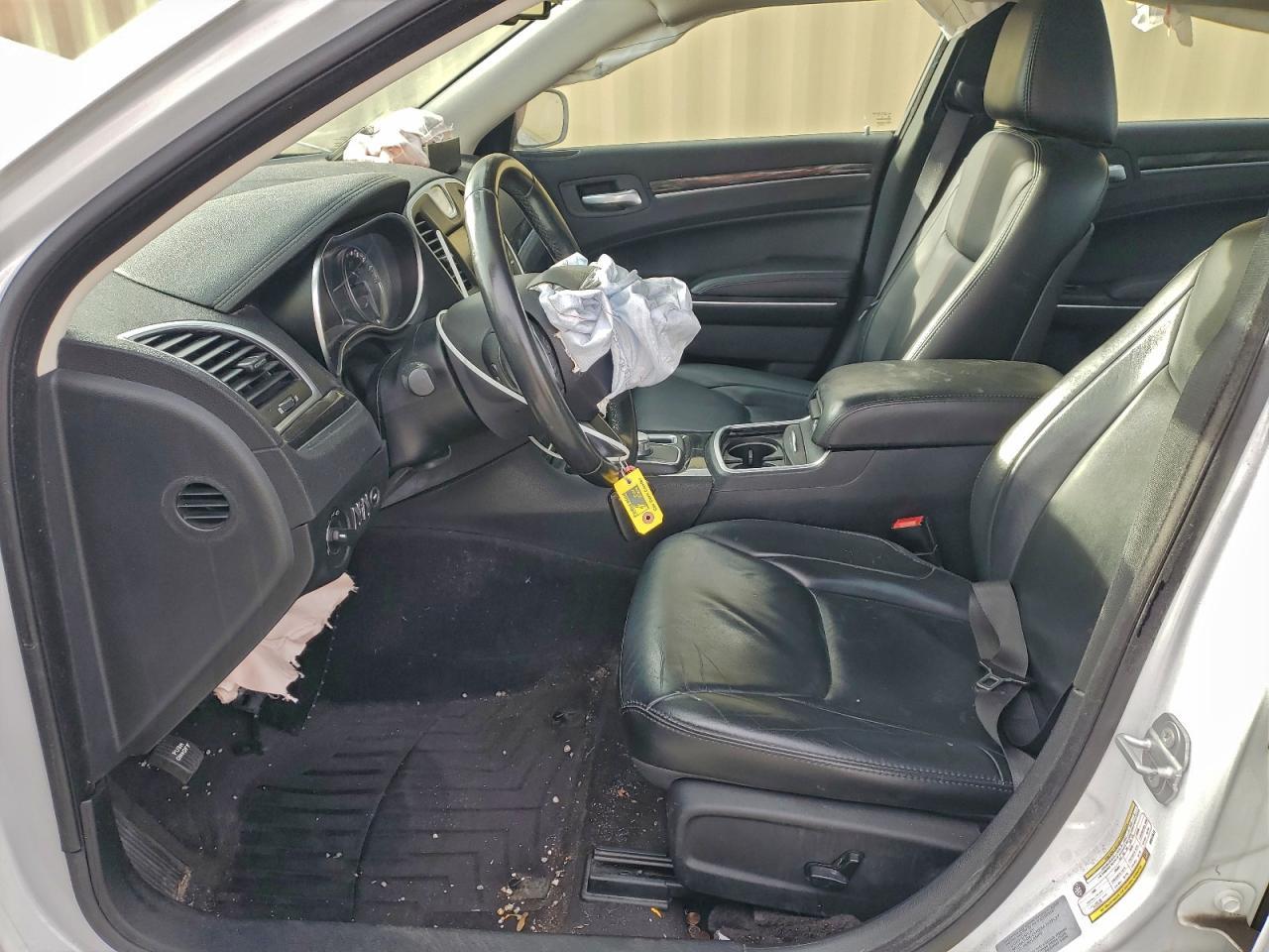 2017 Chrysler 300 Limited - Фото 7