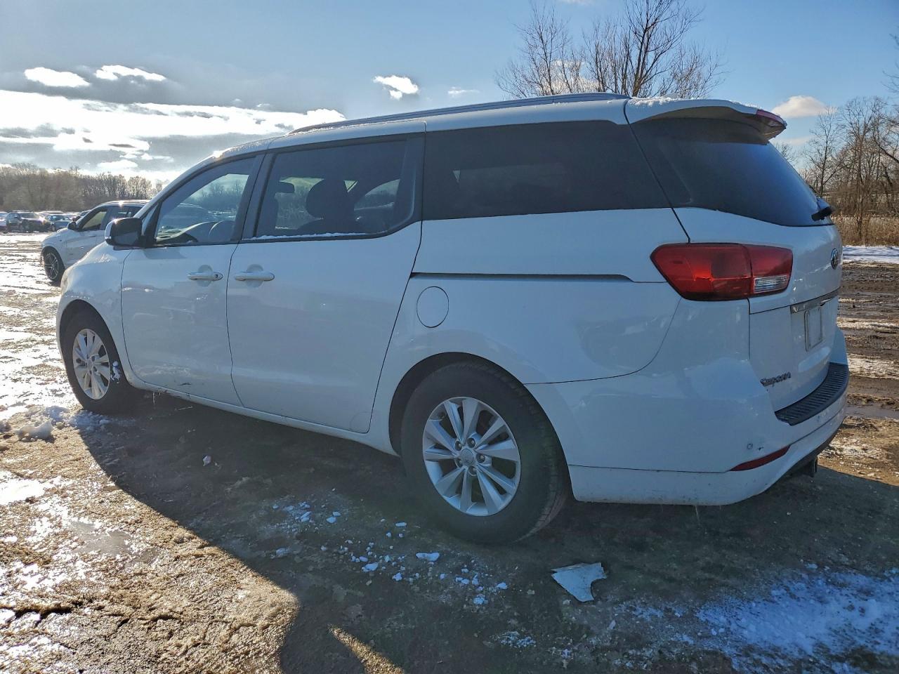 2016 Kia Sedona Lx - Фото 2