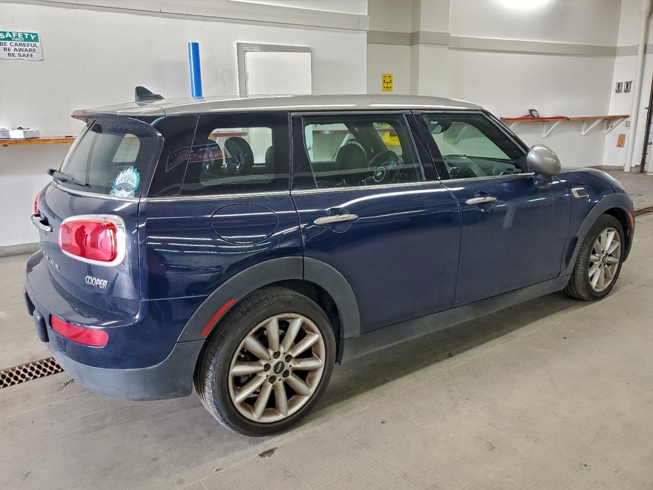 2016 Mini Cooper Clubman - Image 3