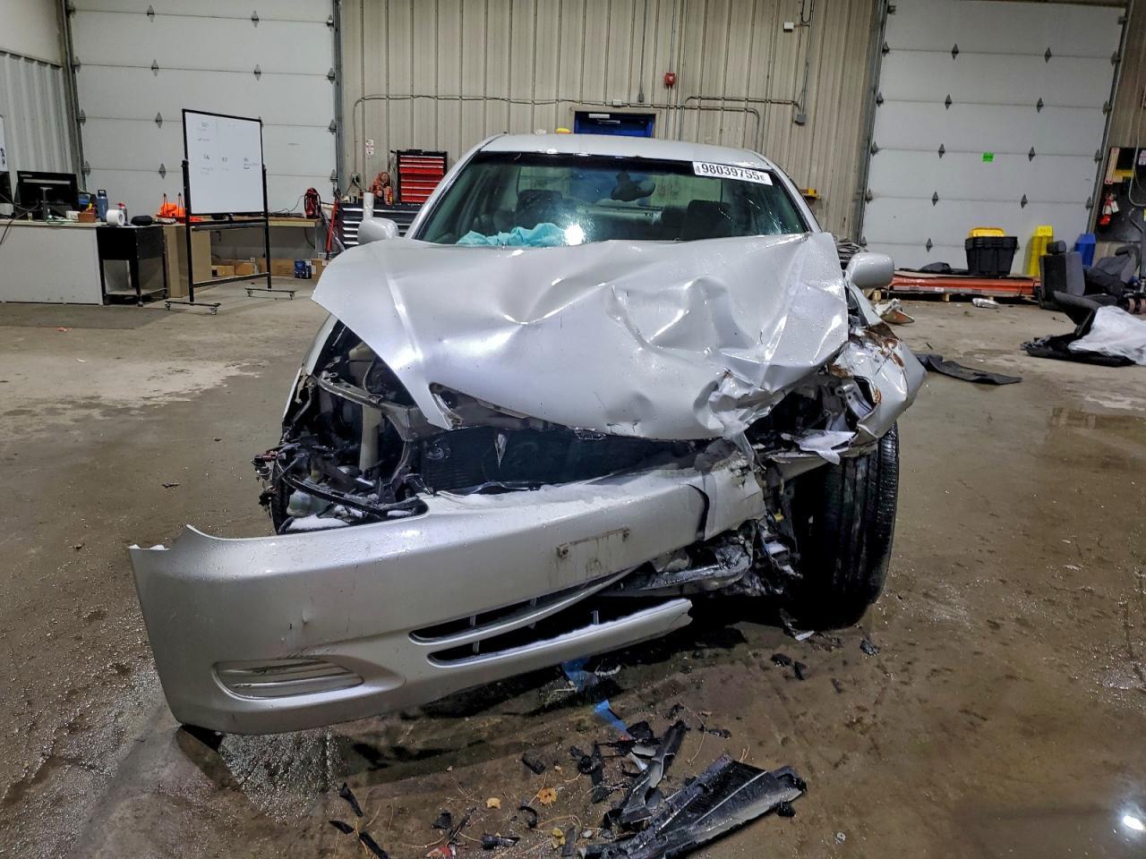 2002 Toyota Camry Le - Фото 5