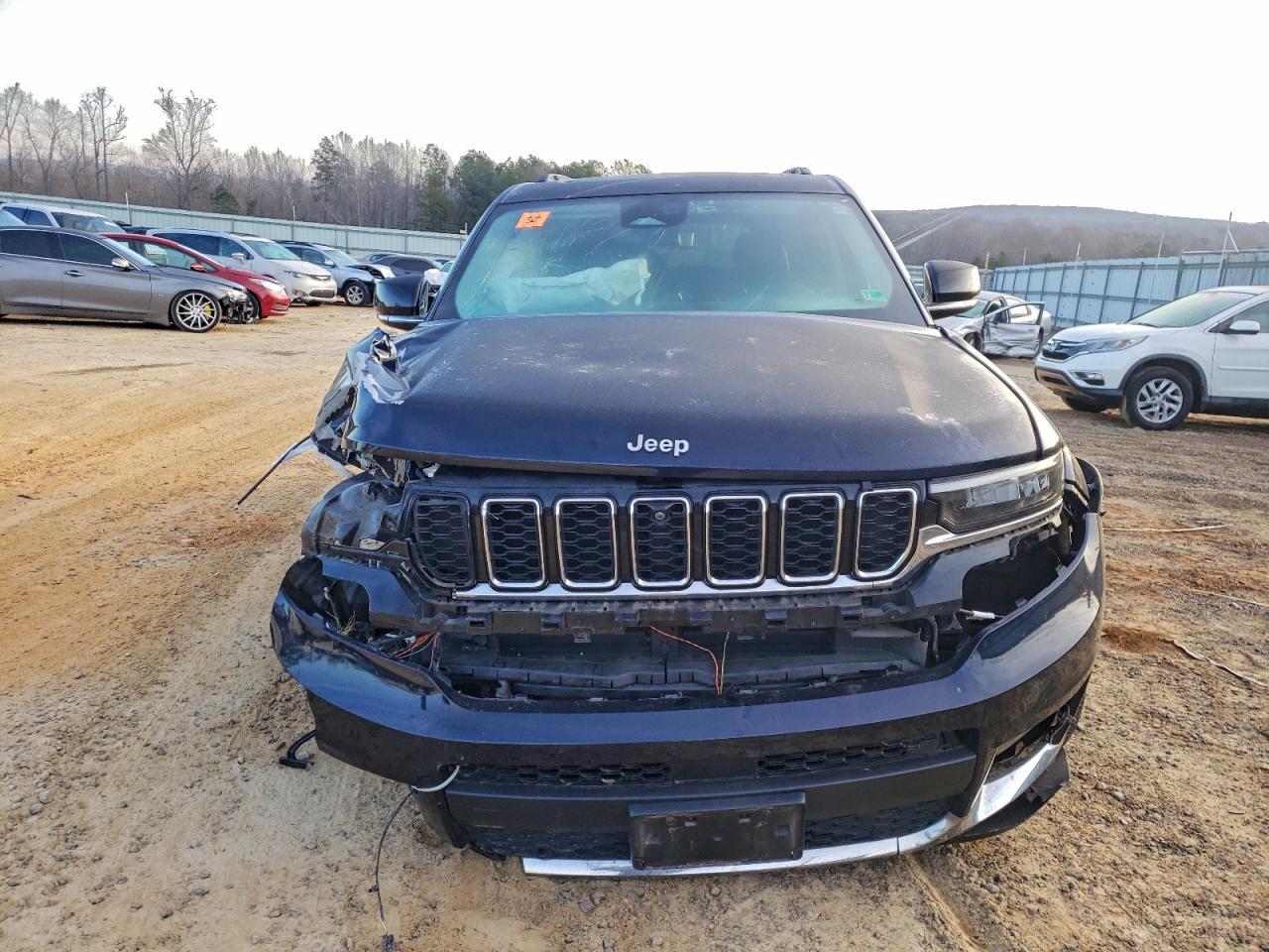 2023 Jeep Grand Cherokee L Limited - Image 5