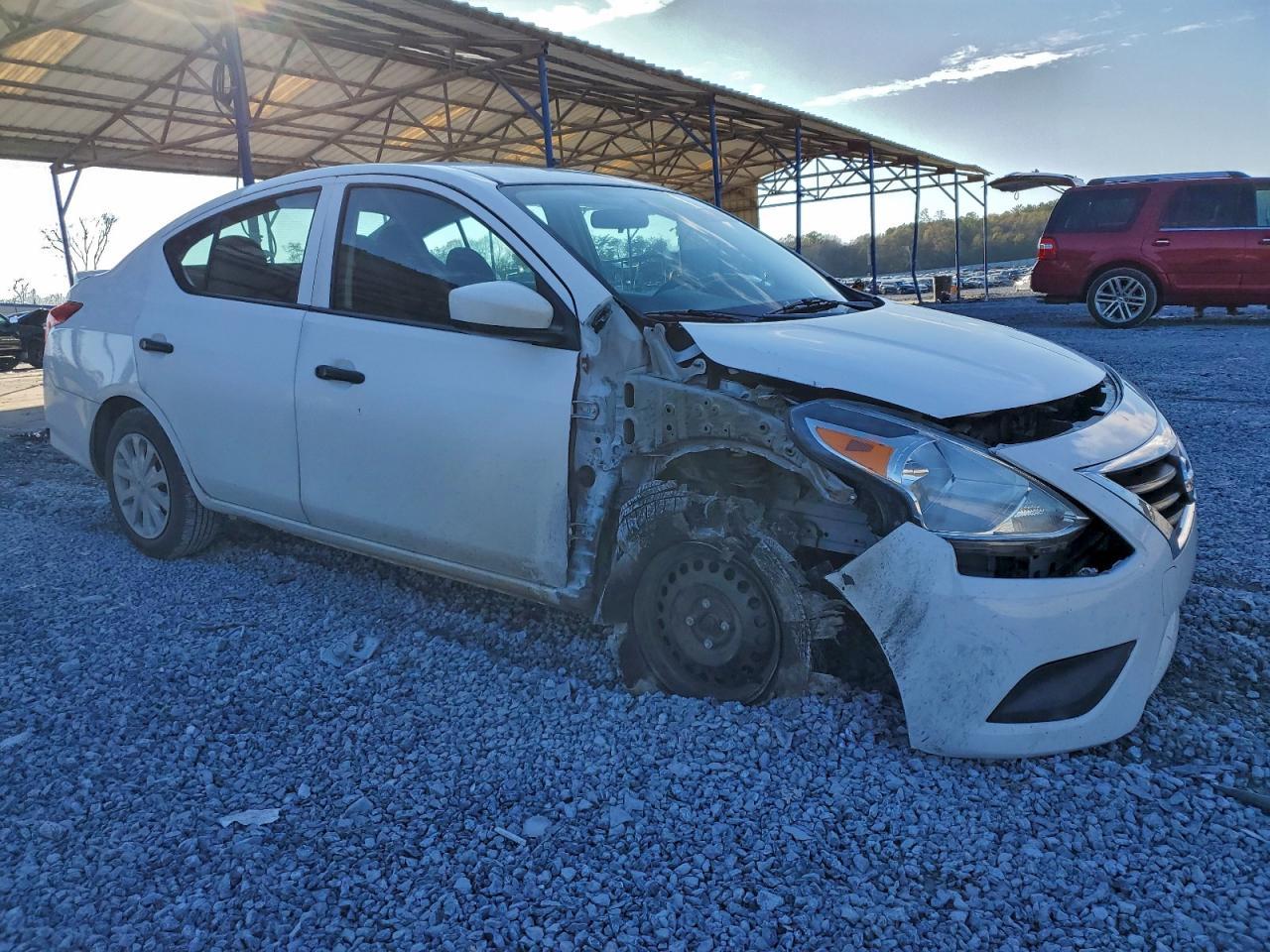 2018 Nissan Versa S - Фото 4