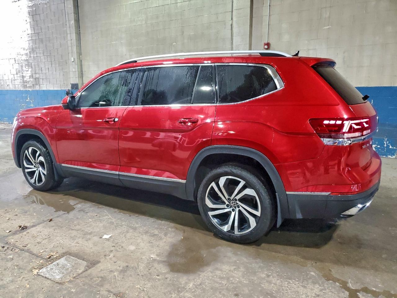 2021 Volkswagen Atlas Sel Premium - Image 2