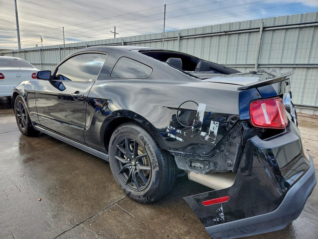 2011 Ford Mustang - Image 2