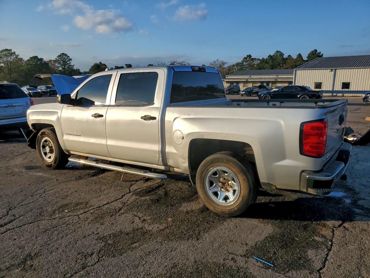 2017 Chevrolet Silverado C1500 - Image 2
