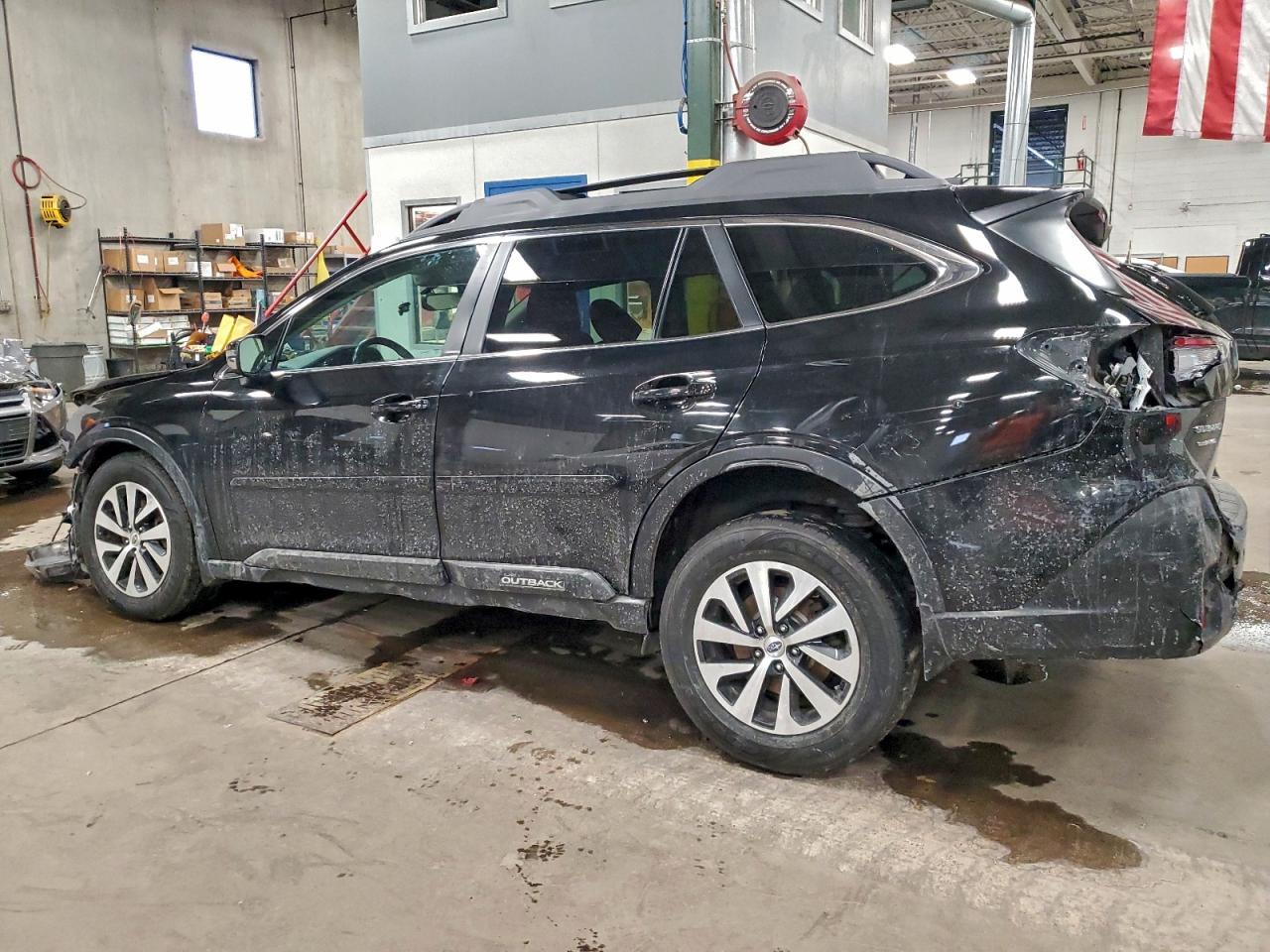 2021 Subaru Outback Premium - Image 2