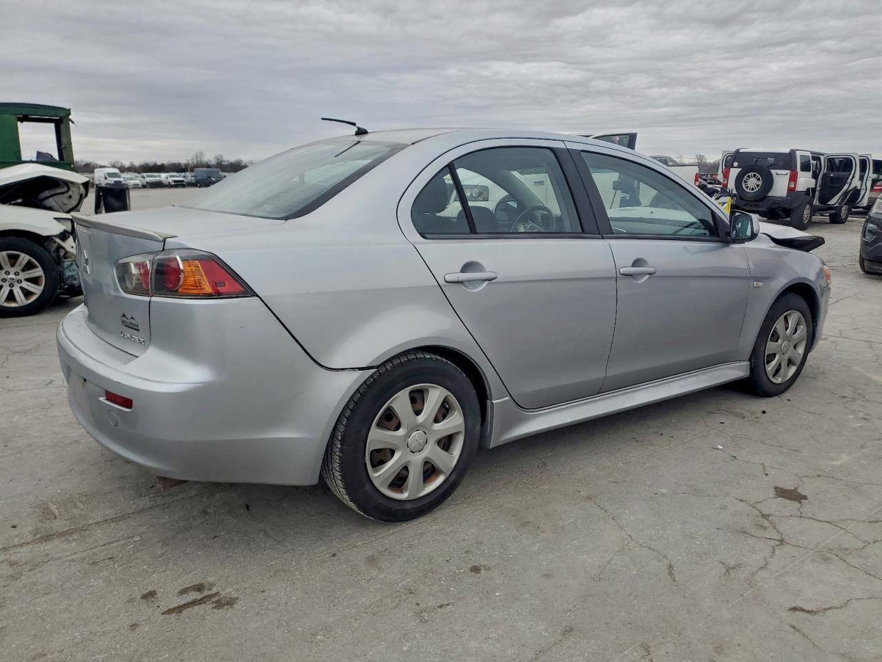 2014 Mitsubishi Lancer Es - Фото 3
