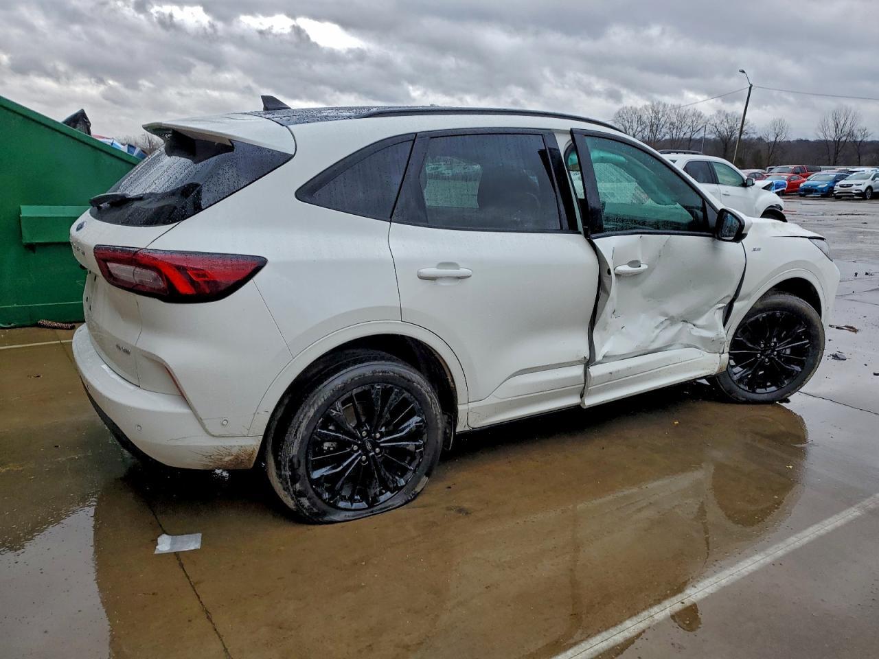 2024 Ford Escape St Line Elite - Фото 3