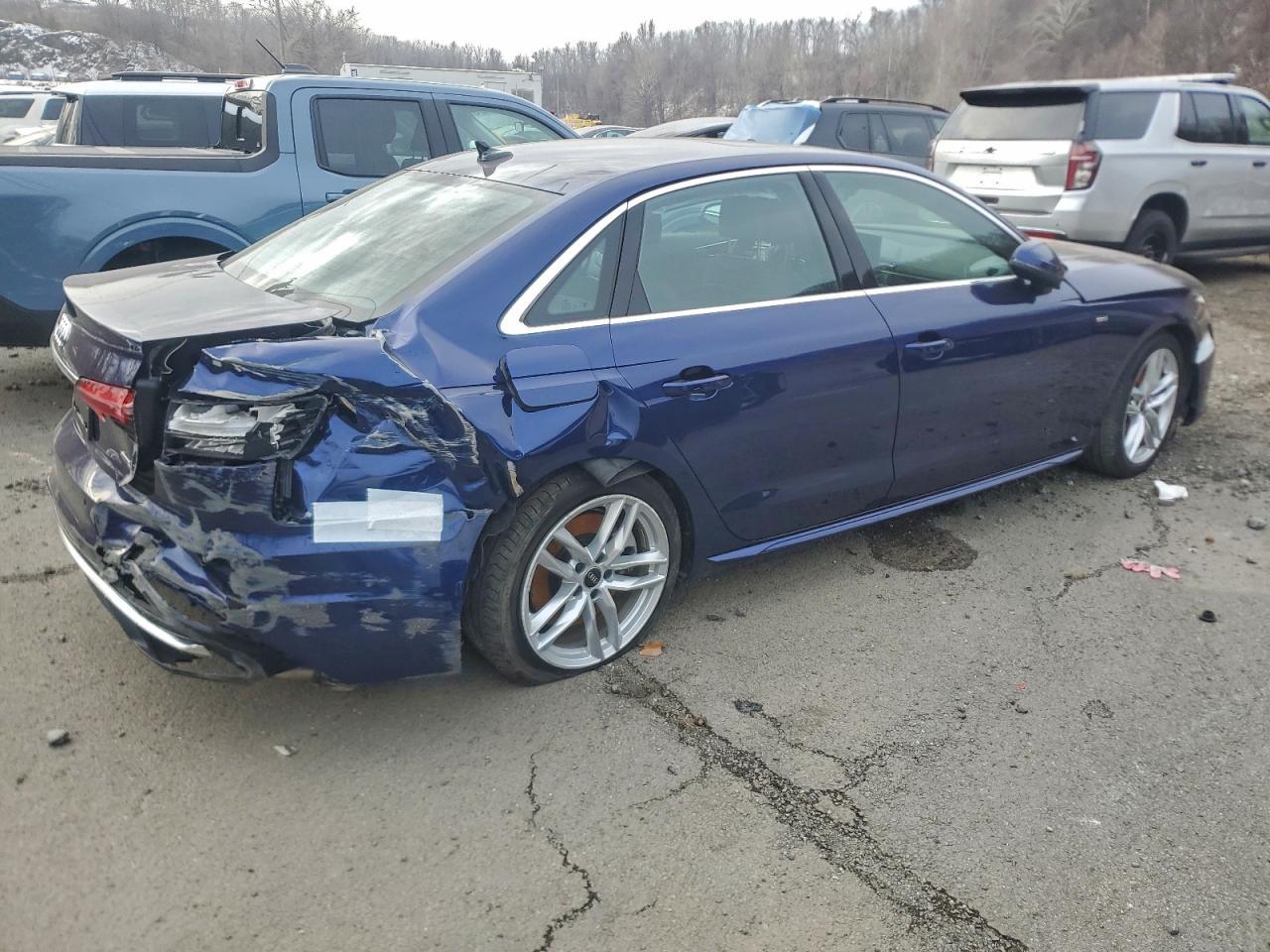 2024 Audi A4 Premium 45 - Фото 3