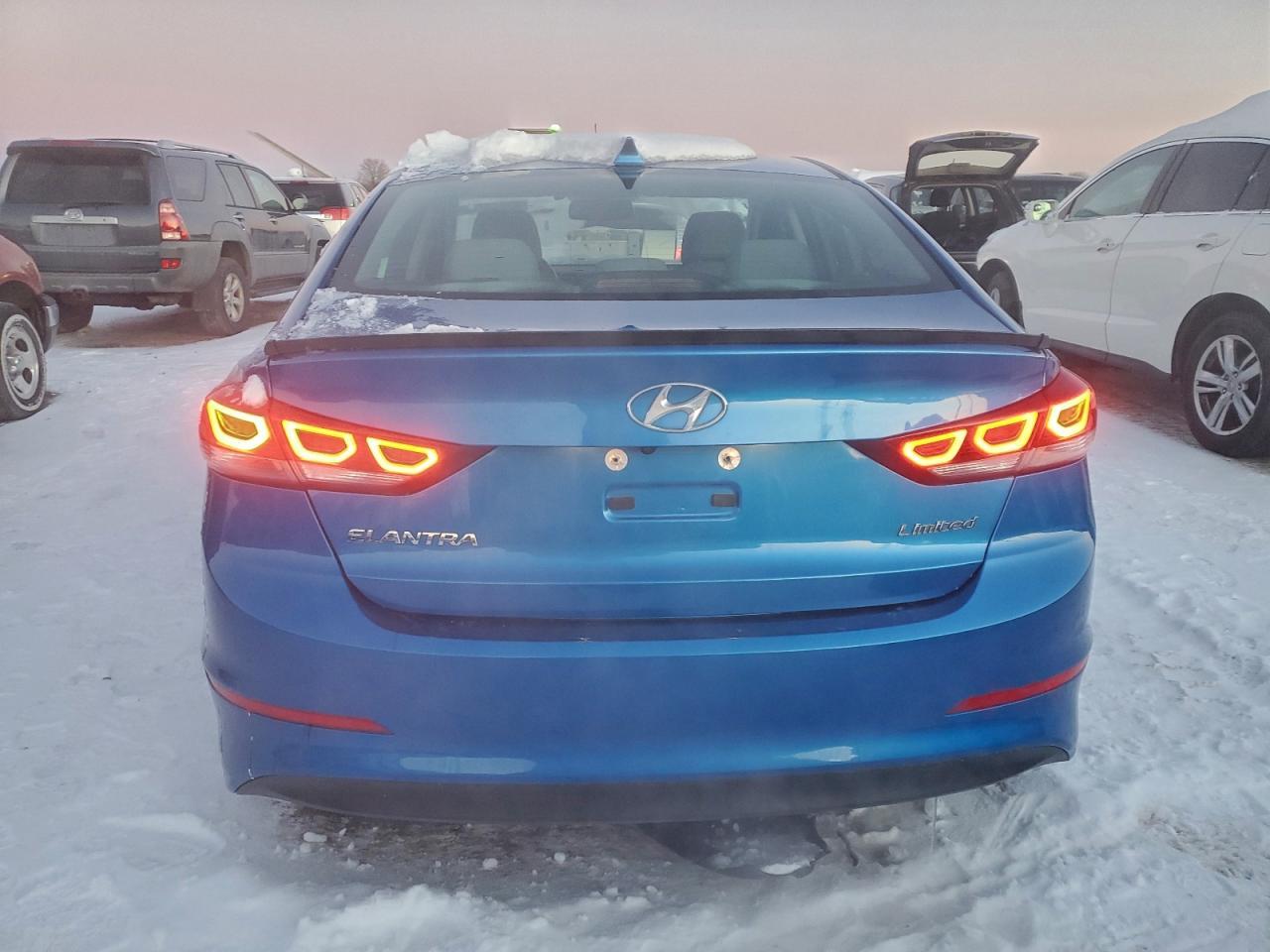 2017 Hyundai Elantra Se - Фото 6