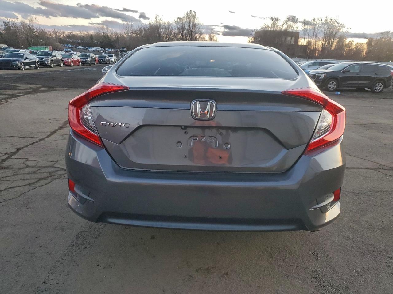 2017 Honda Civic Lx - Image 6