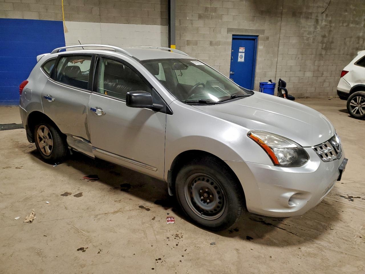 2015 Nissan Rogue Select S - Фото 4