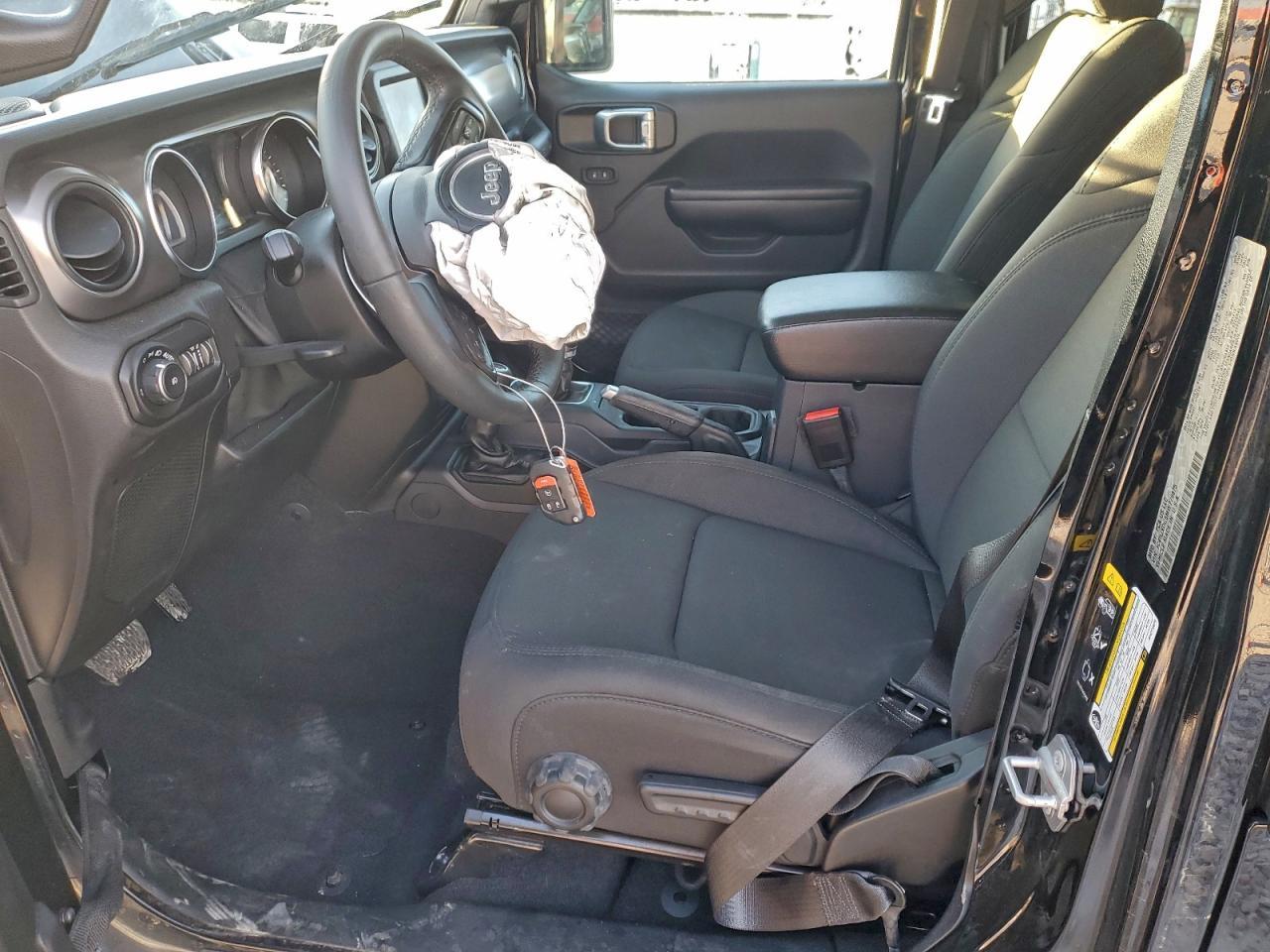 2021 Jeep Wrangler Unlimited Sport - Фото 7