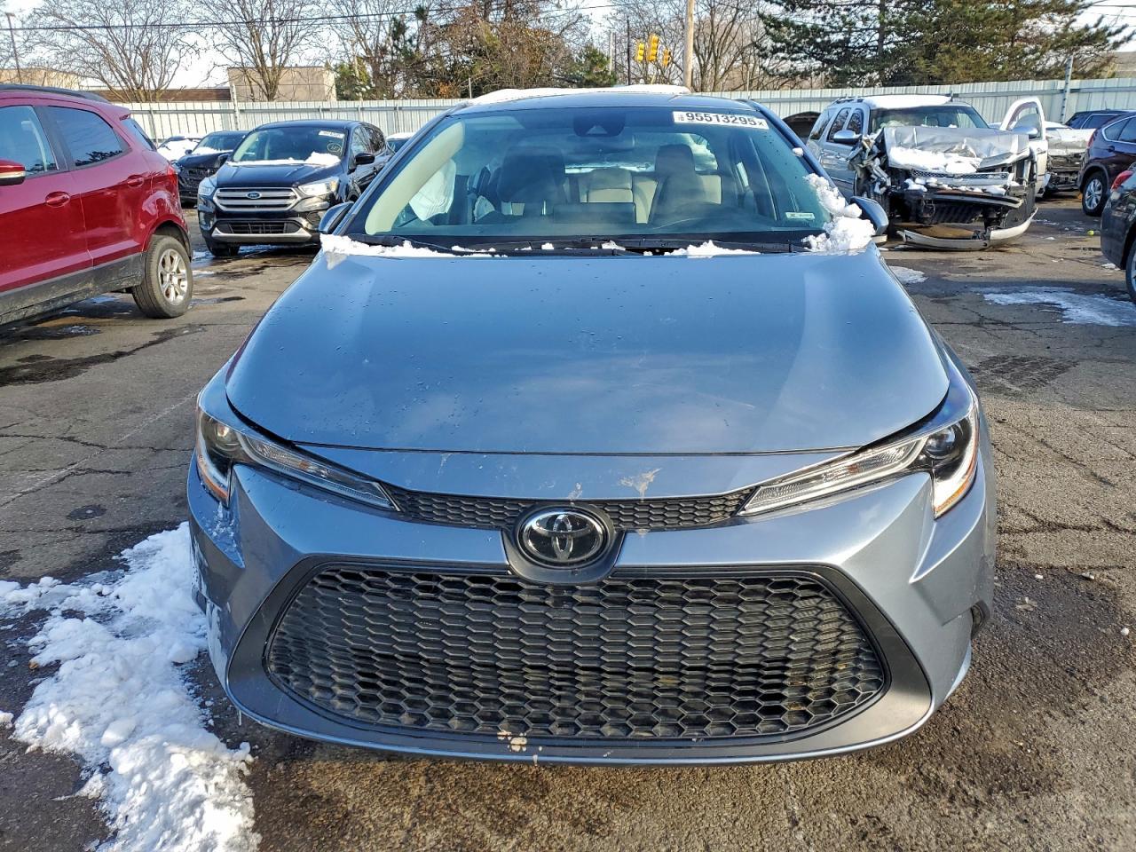 2022 Toyota Corolla Le - Image 5