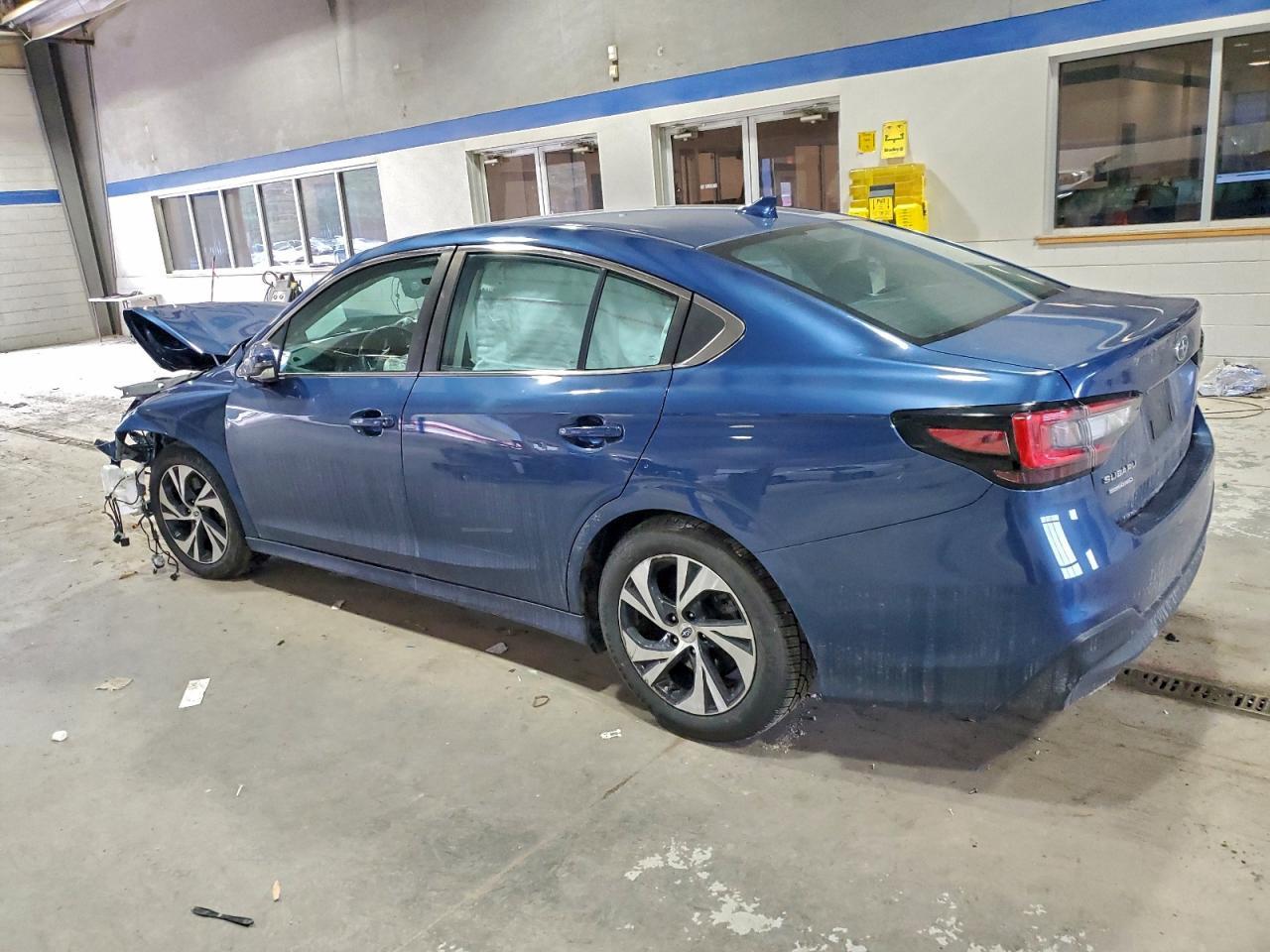 2021 Subaru Legacy Premium - Фото 2