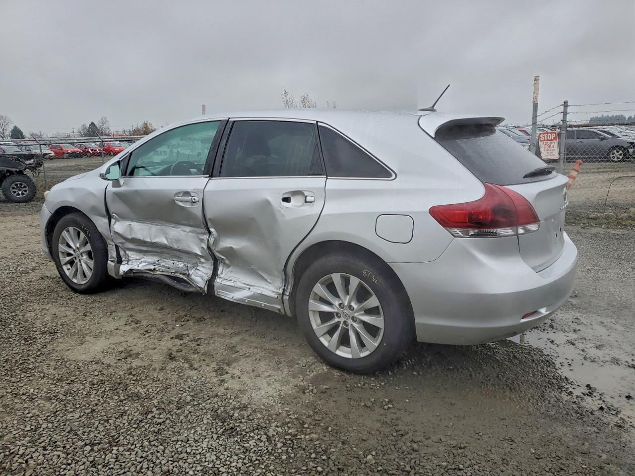 2014 Toyota Venza Le - Фото 2