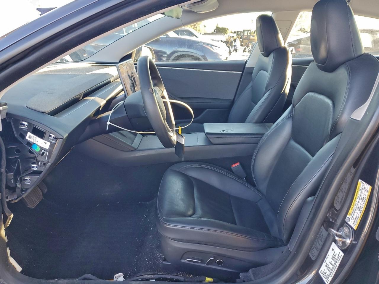 2024 Tesla Model 3 - Фото 7