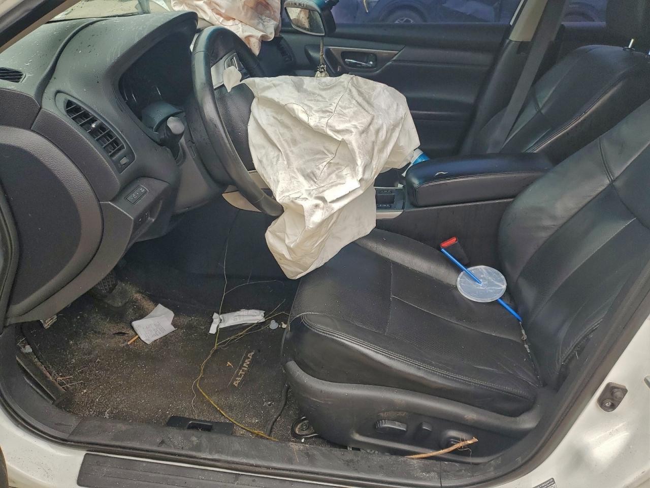 2015 Nissan Altima 2.5 - Image 7