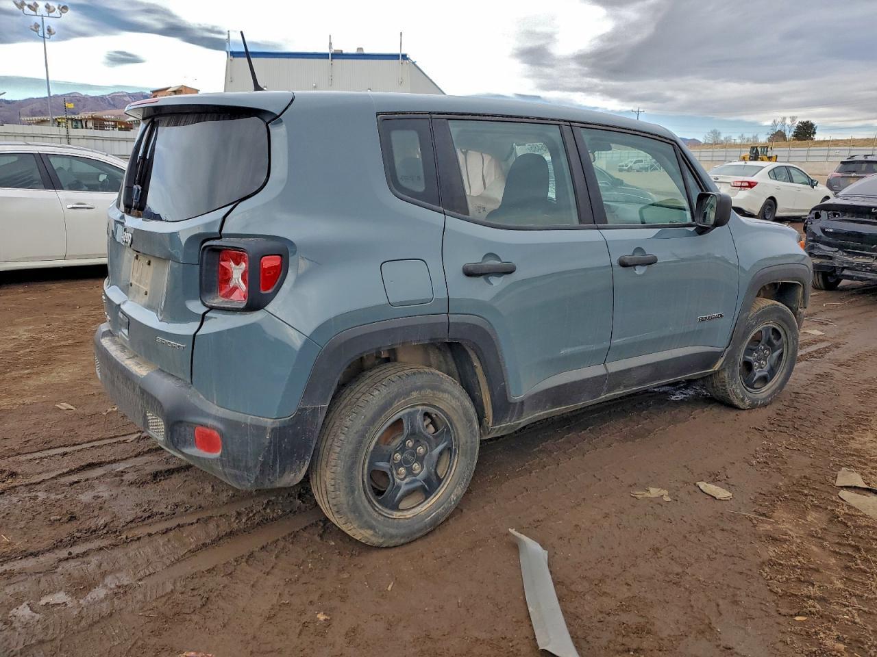 2018 Jeep Renegade Sport - Image 3