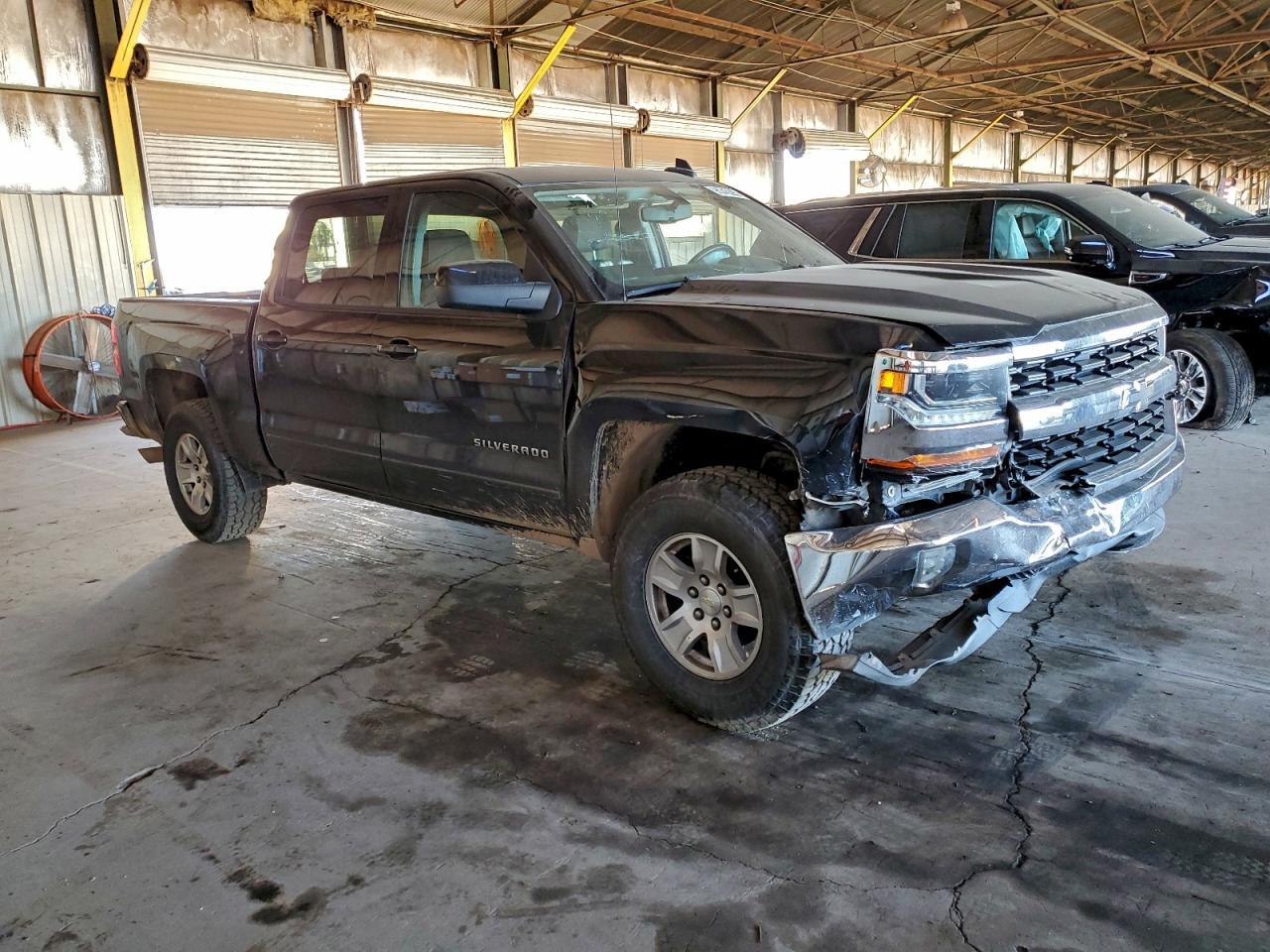 2017 Chevrolet Silverado C1500 Lt - Image 4