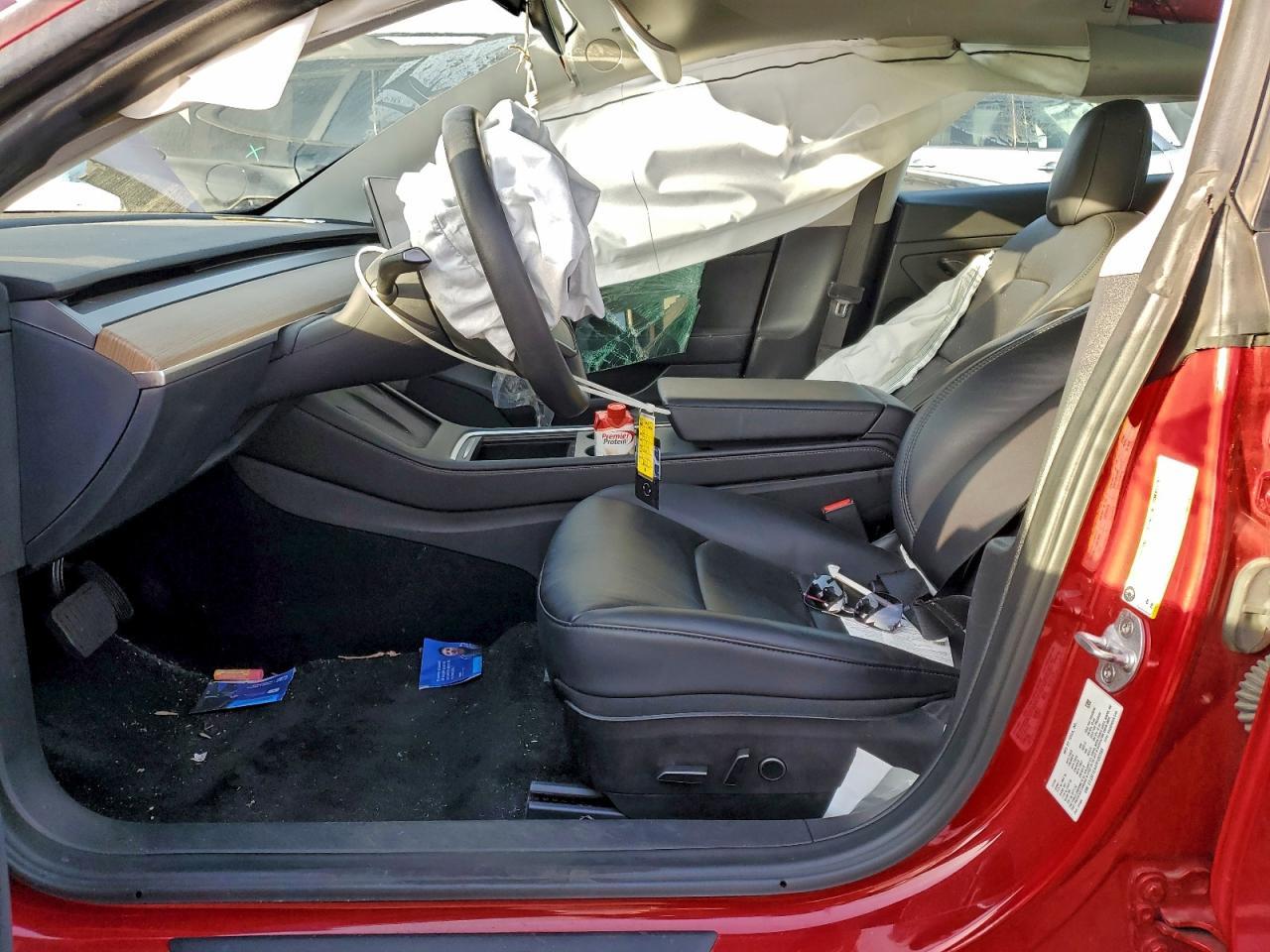 2023 Tesla Model 3 - Image 7