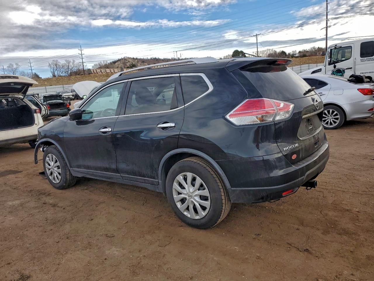 2016 Nissan Rogue S - Image 2