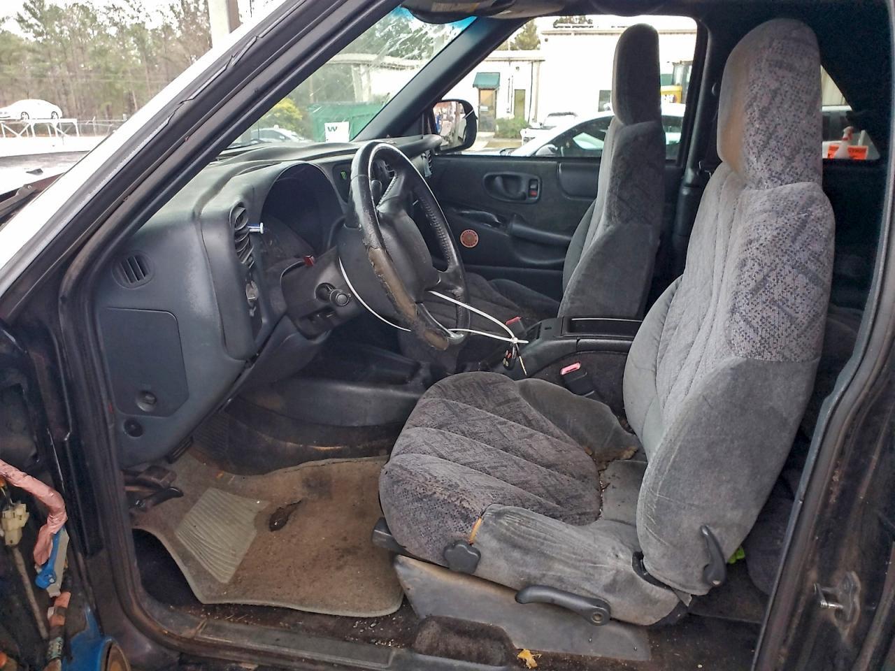 2001 GMC Jimmy - Фото 7