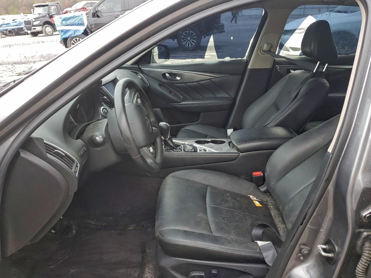 2017 Infiniti Q50 2.0T - Image 7