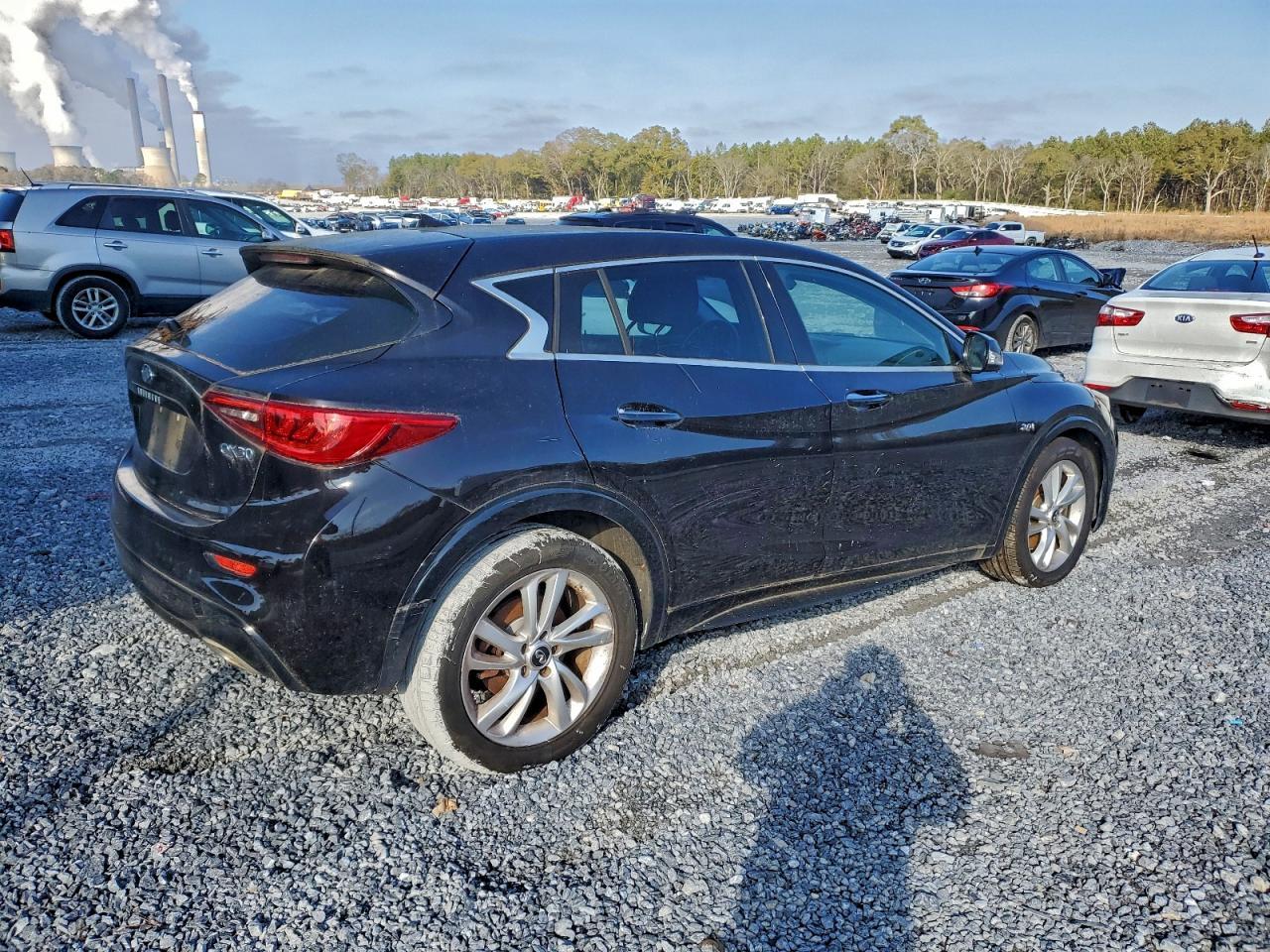 2017 Infiniti Qx30 Base - Фото 3
