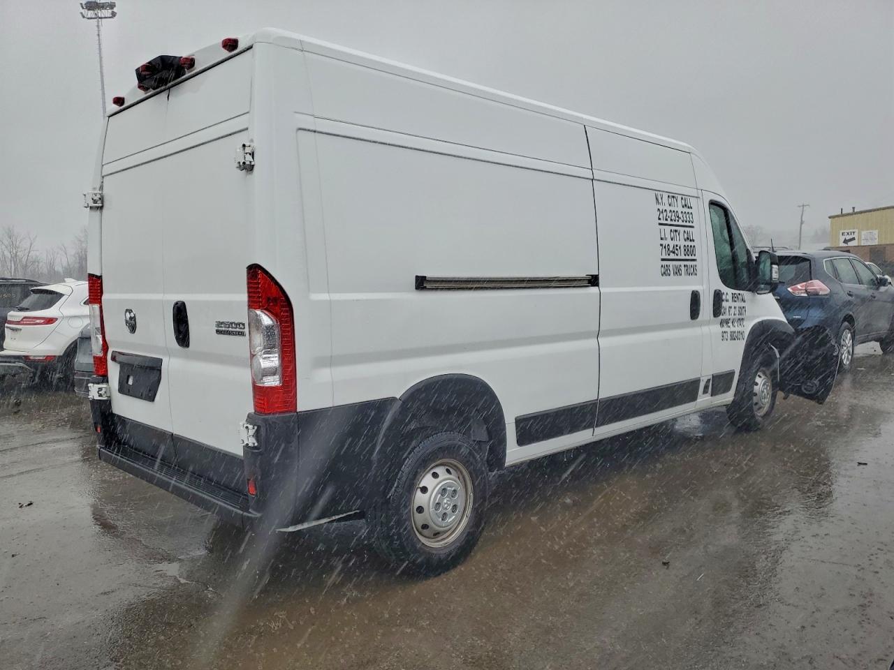 2023 Ram Promaster 2500 Delivery Van - Image 3