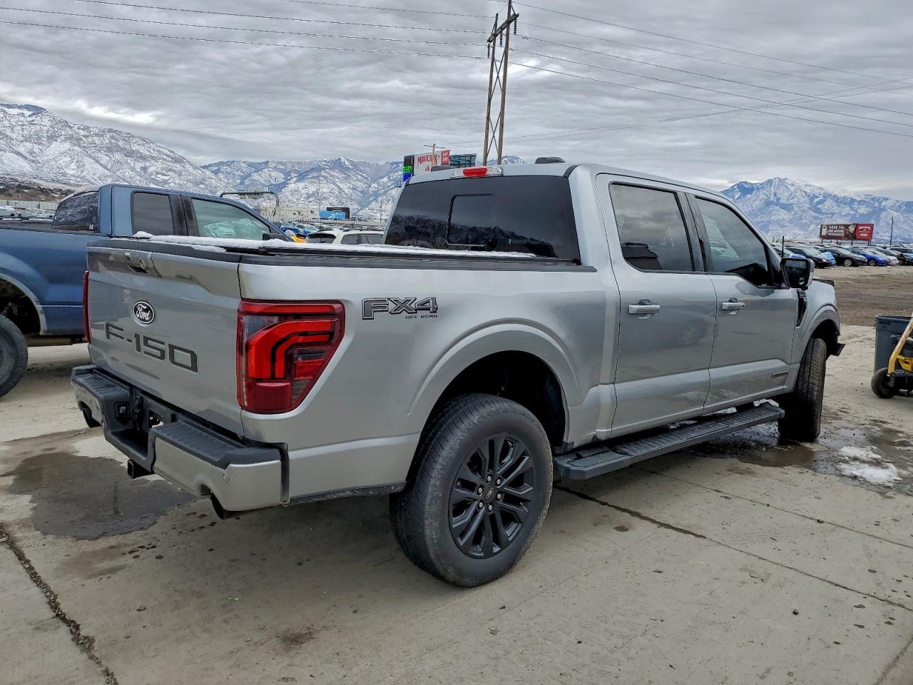 2025 Ford F150 Lariat - Фото 3