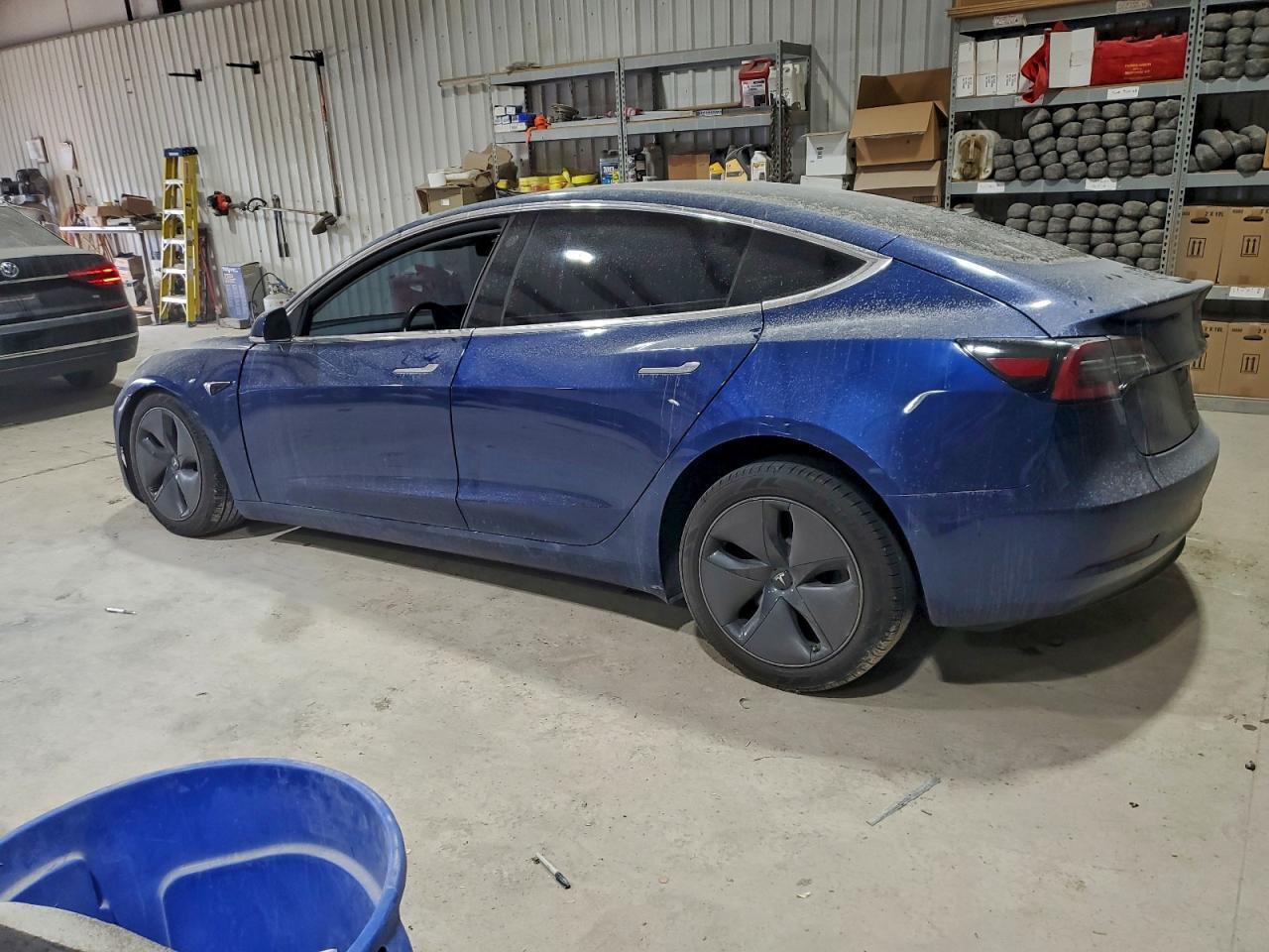 2018 Tesla Model 3 - Фото 2
