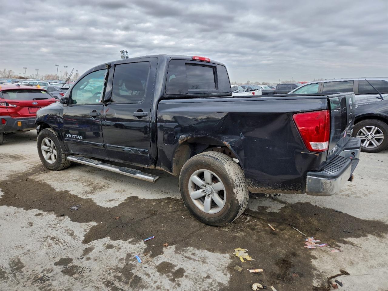 2010 Nissan Titan Xe - Image 2