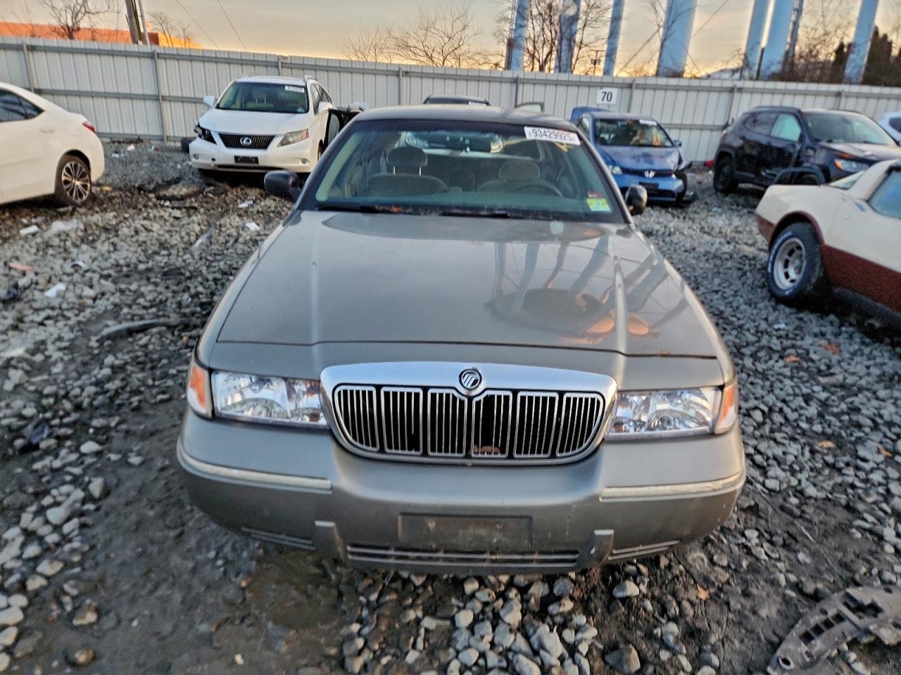 2002 Mercury Grand Marquis Gs - Фото 5