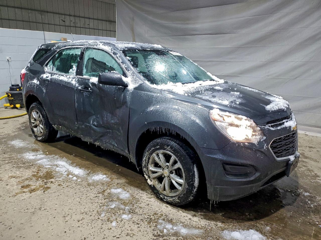 2017 Chevrolet Equinox Ls - Фото 4