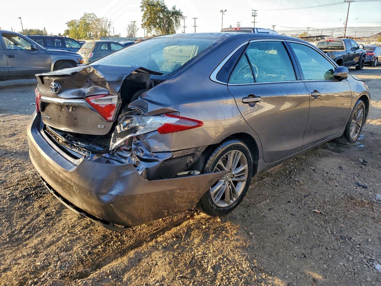 2015 Toyota Camry - Image 3