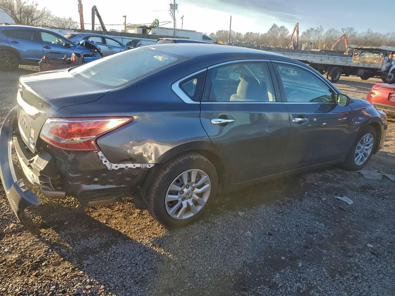 2013 Nissan Altima 2.5 - Фото 3
