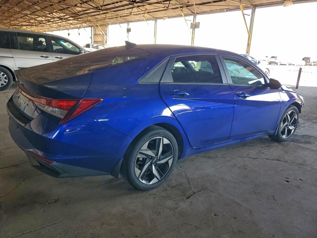 2023 Hyundai Elantra Sel - Image 3