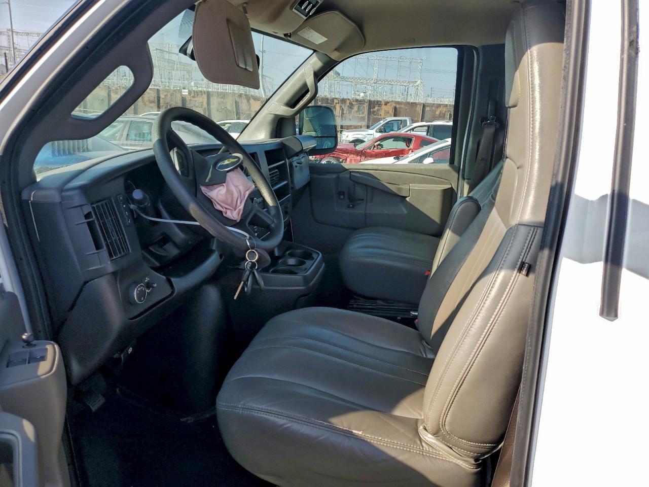 2024 Chevrolet Express G3500 Lt - Фото 7