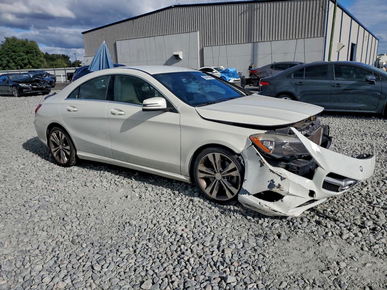 2015 Mercedes-Benz Cla 250 - Фото 4