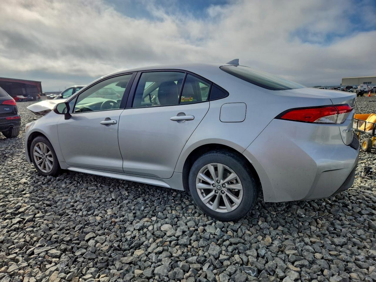 2024 Toyota Corolla Le - Image 2