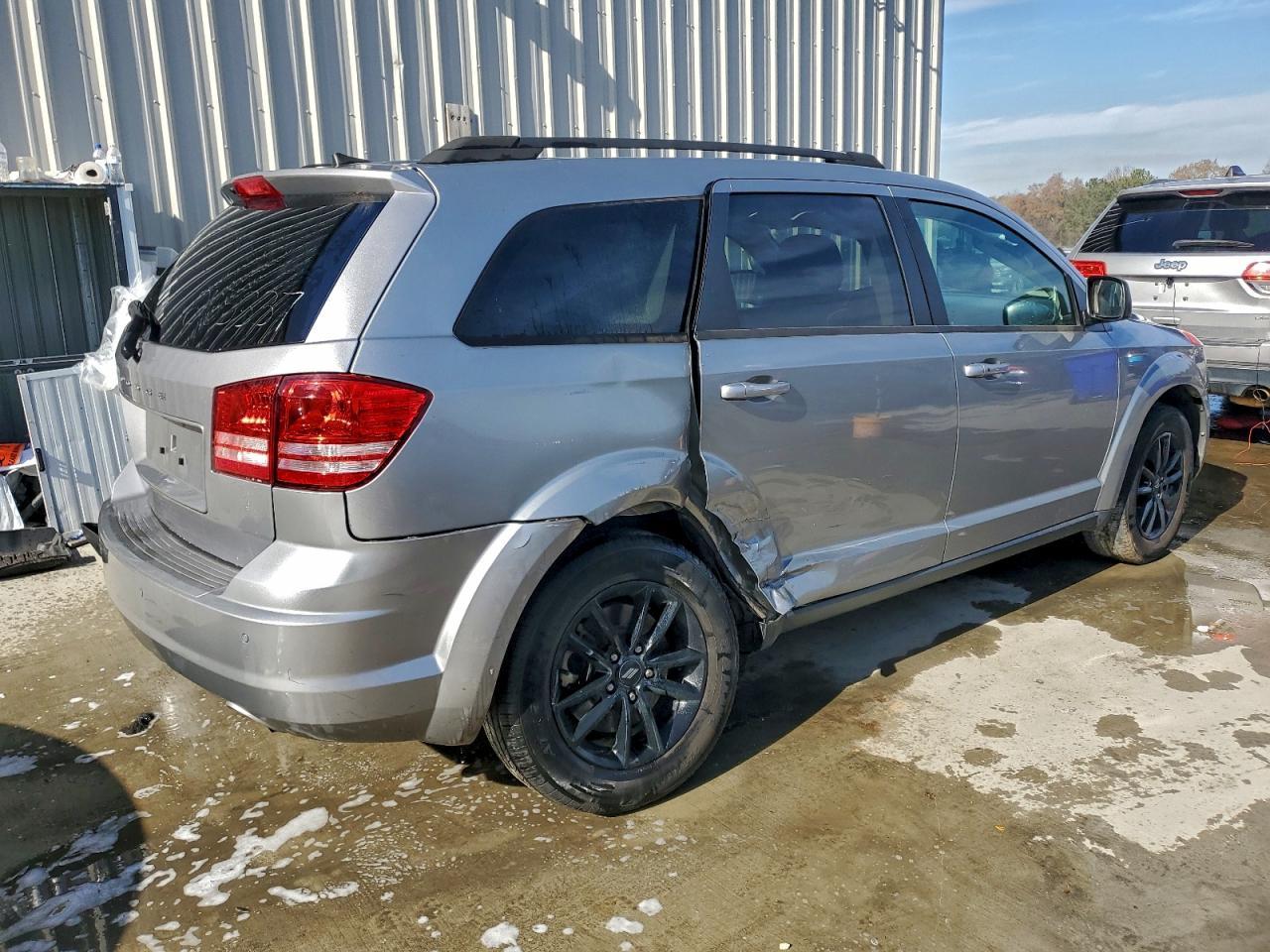 2020 Dodge Journey Se - Фото 3