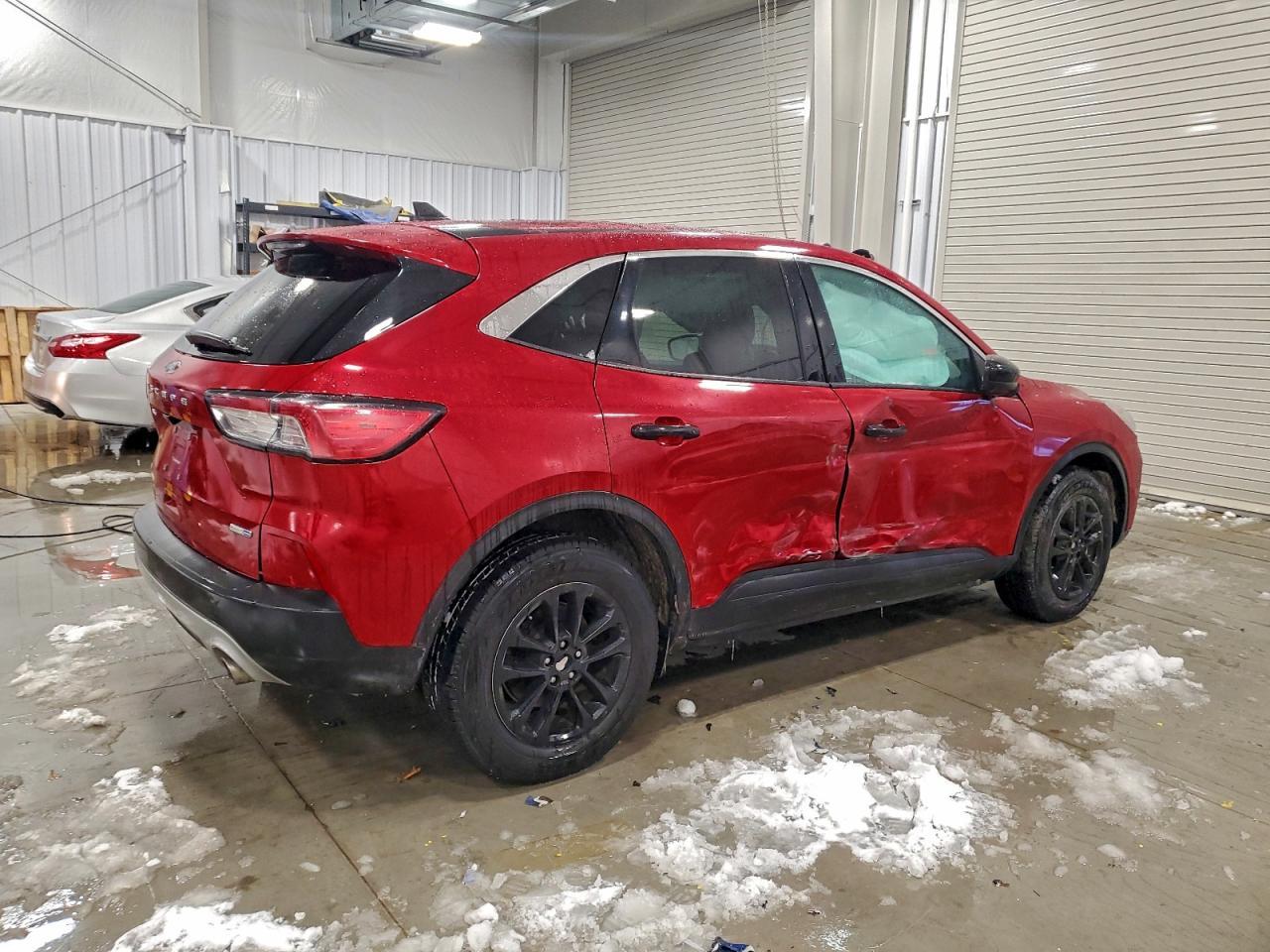 2020 Ford Escape Se - Фото 3