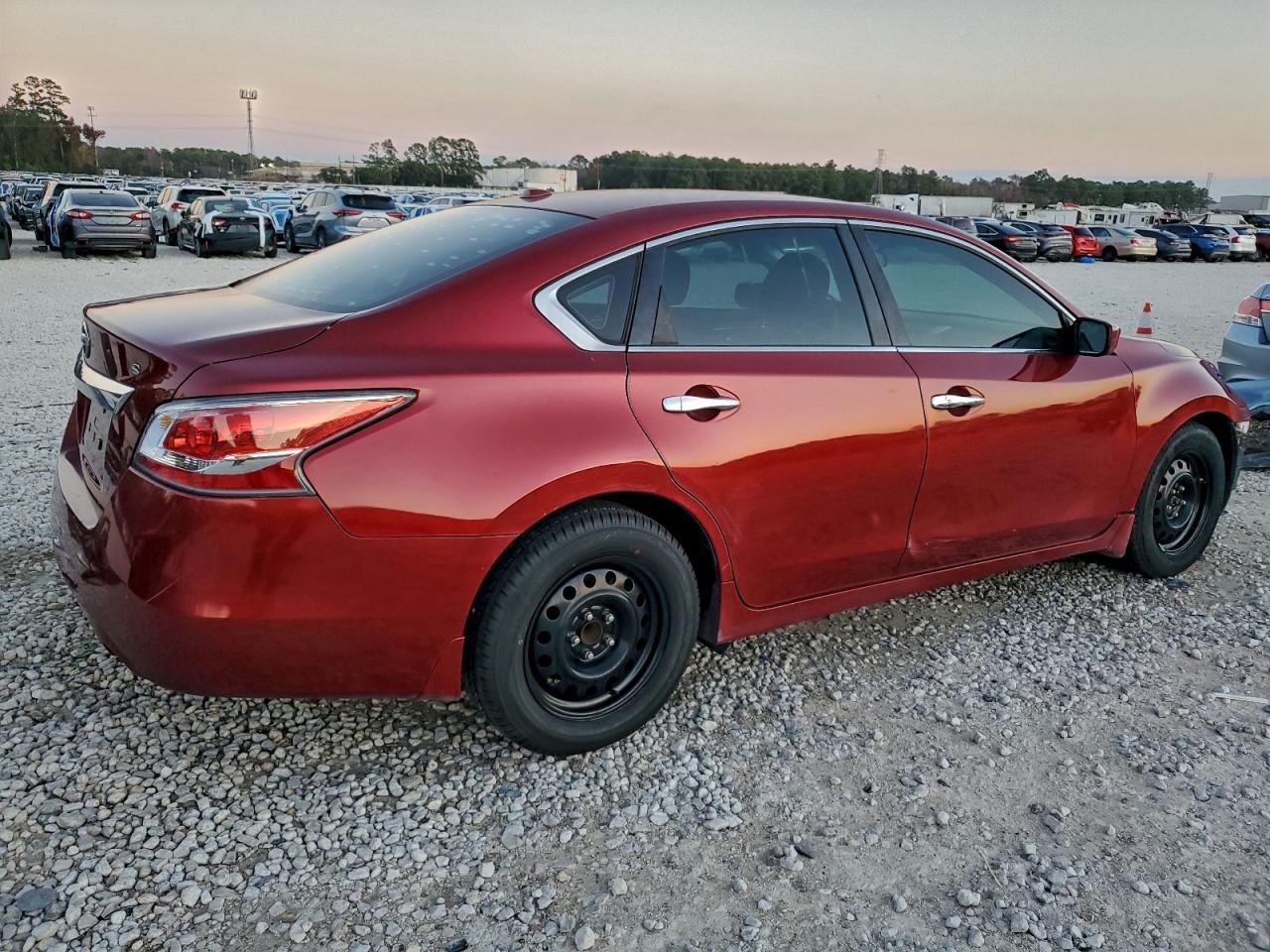 2015 Nissan Altima 2.5 - Фото 3